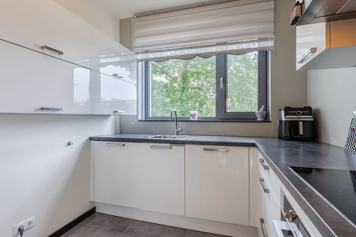 Tussenwoning te koop: Orbisonstraat 15, Tilburg