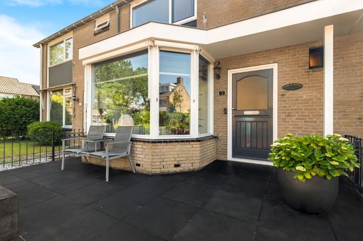 Tussenwoning te koop: Jacob van Strijplein 3, Alkmaar