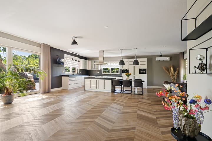 Vrijstaande woning te koop: Kamerlingswijk OZ 78, Zwartemeer