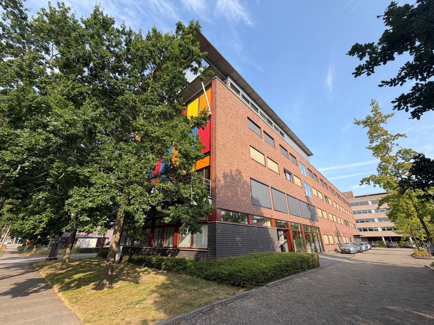 View photo 2 of Delftechpark 11