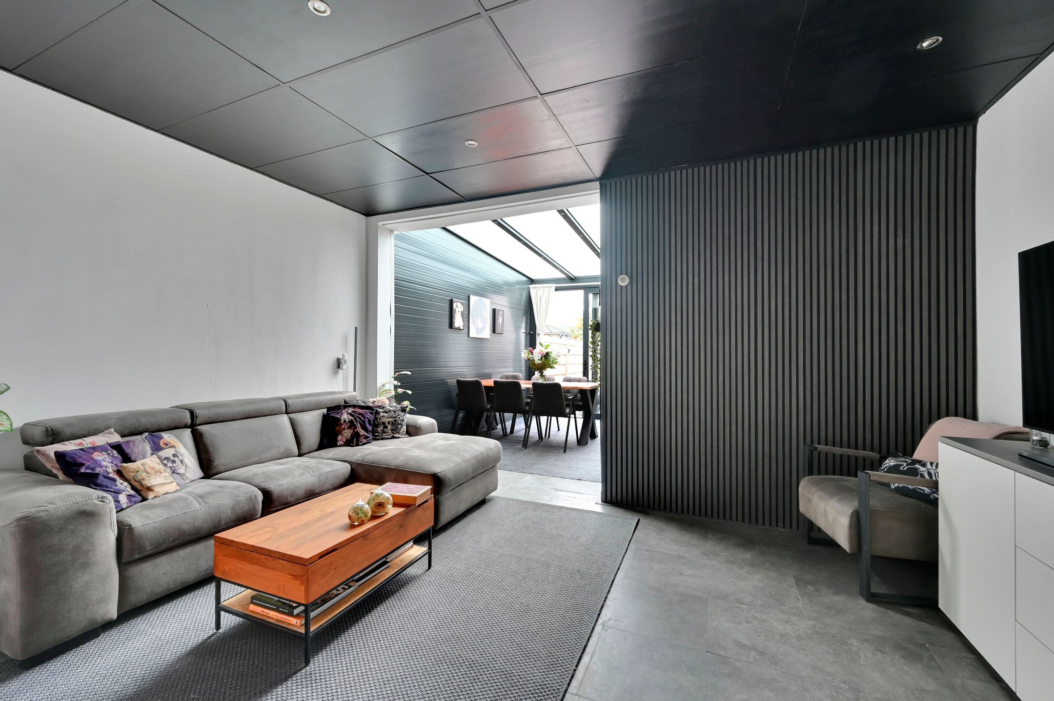 Photo 9 of J A Alberdingk Thijmstraat 4-B