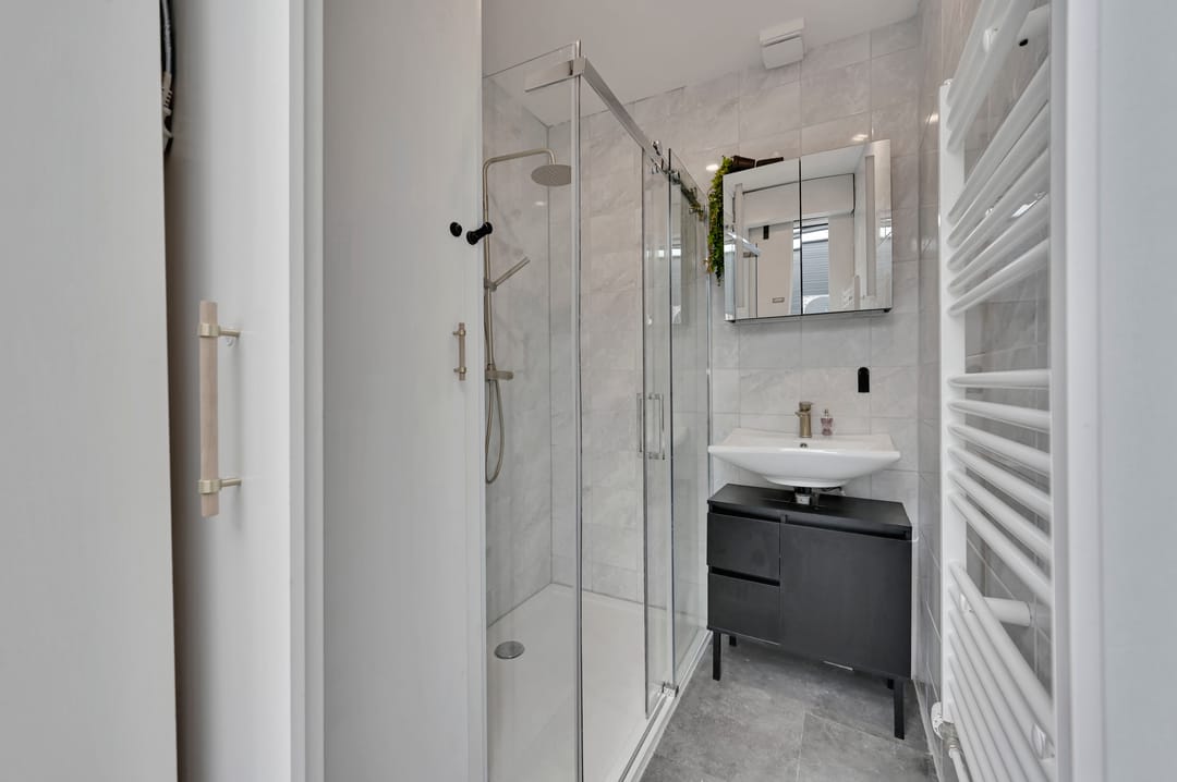 Photo 16 of J A Alberdingk Thijmstraat 4-B