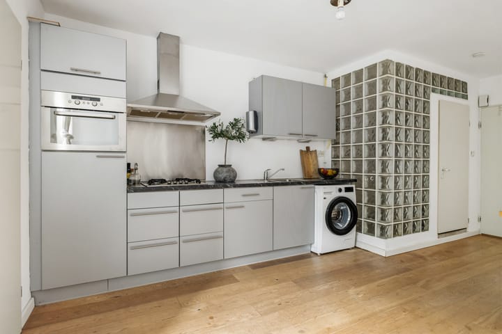 Appartement te koop: Frederik Hendrikstraat 123-2, Amsterdam