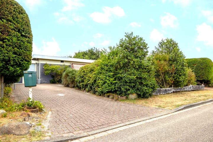Vrijstaande woning te koop: Orchis 25, Julianadorp