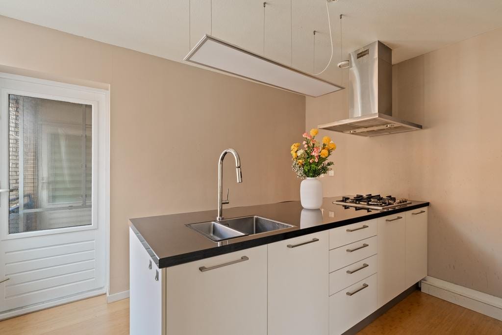 Photo 6 of Zijdewindestraat 92
