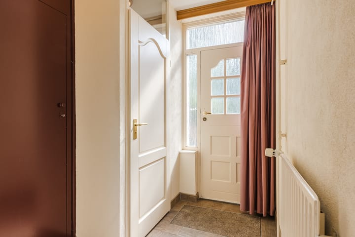 Tussenwoning te koop: Roskamp 8, Rijen