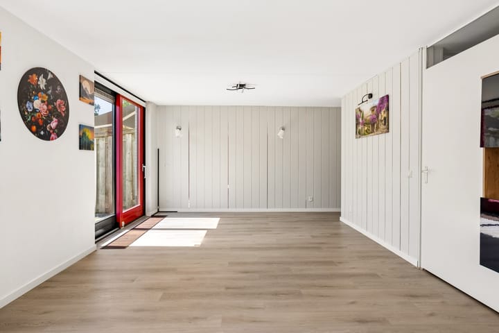 Tussenwoning te koop: Hagedisstraat 25, Almere