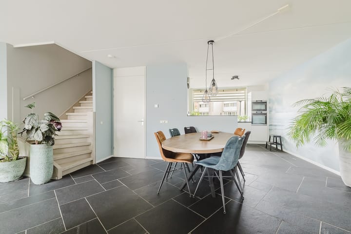 Tussenwoning te koop: Prinses van Lotharingenstraat 114, Bavel (Gem. Breda)