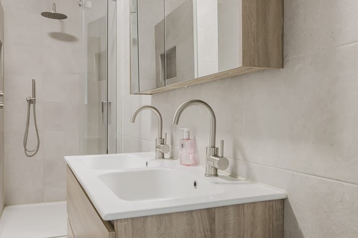 Tussenwoning te koop: Prinses van Lotharingenstraat 114, Bavel (Gem. Breda)