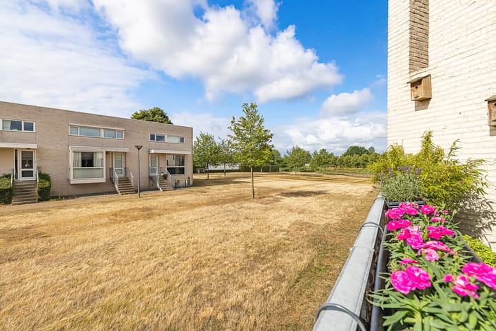 Tussenwoning te koop: Prinses van Lotharingenstraat 114, Bavel (Gem. Breda)