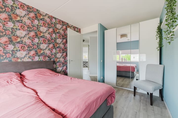 Tussenwoning te koop: Prinses van Lotharingenstraat 114, Bavel (Gem. Breda)