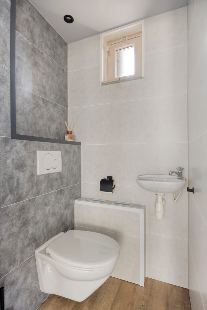 Tussenwoning te koop: Lorrainelaan 18, Eindhoven