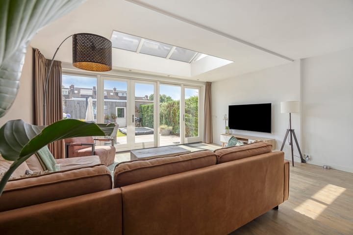 Tussenwoning te koop: Lorrainelaan 18, Eindhoven