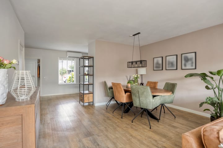 Tussenwoning te koop: Lorrainelaan 18, Eindhoven