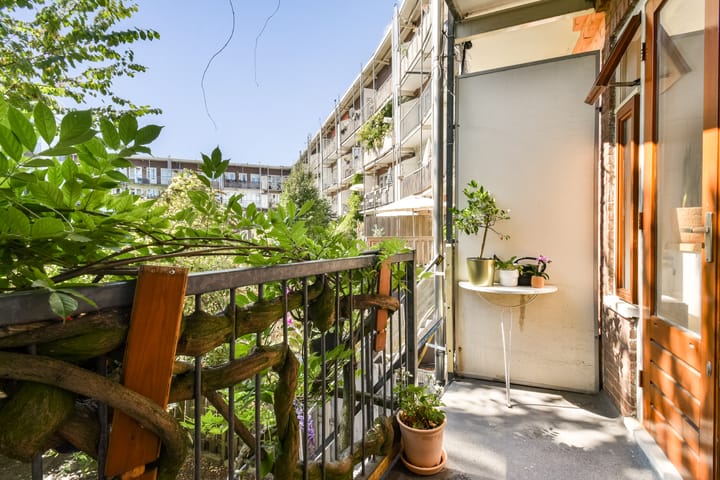 Studio te koop: Bos en Lommerweg 9H, Amsterdam