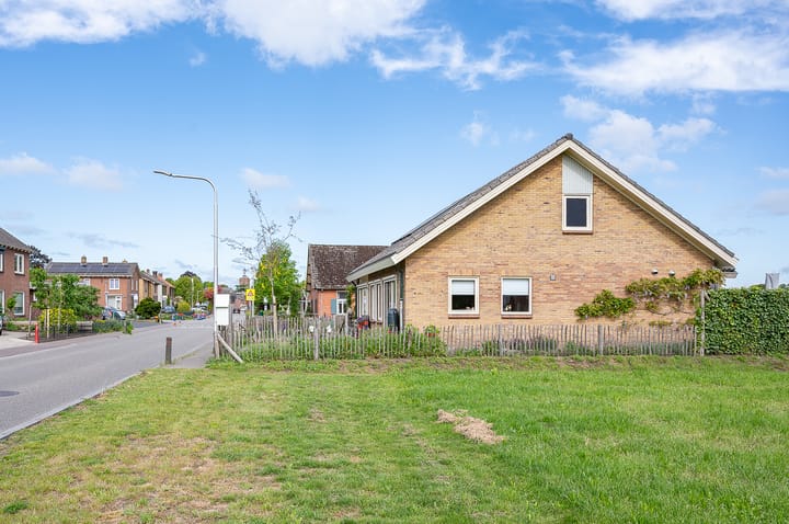 Vrijstaande woning te koop: Dorpsstraat 90, Halle