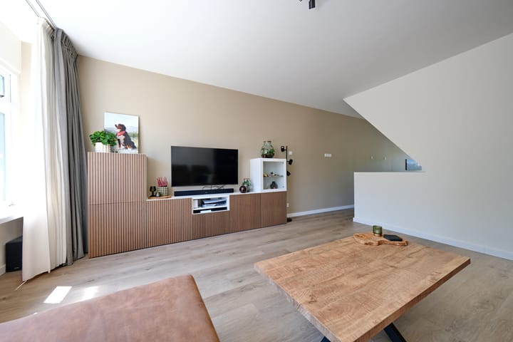 Tussenwoning te koop: Koelhorst 91, Ede