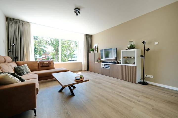 Tussenwoning te koop: Koelhorst 91, Ede
