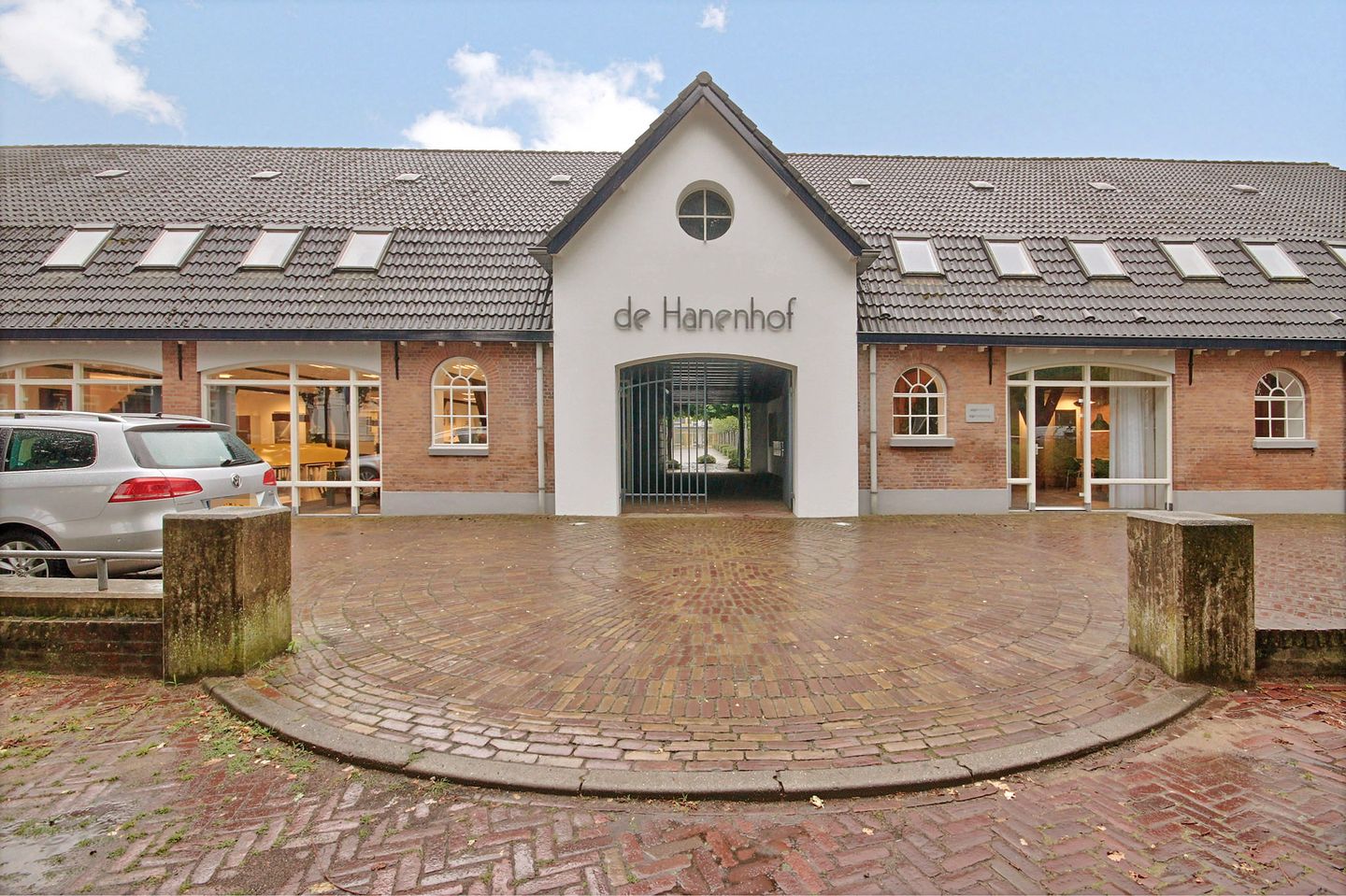 View photo 1 of Costerweg 1-K