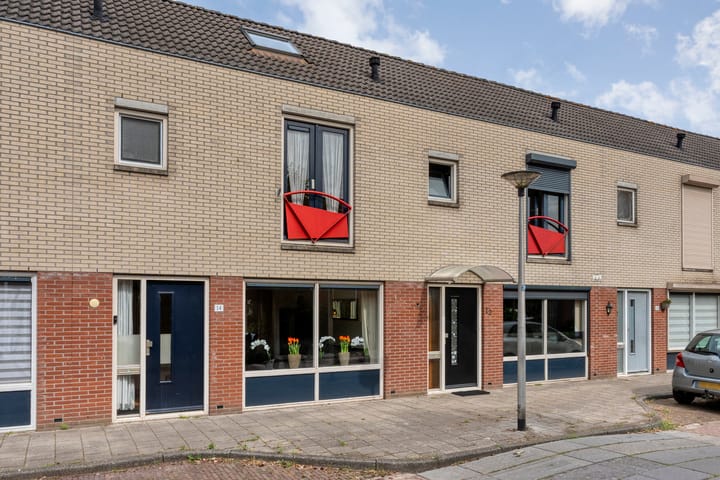 Tussenwoning te koop: Annastraat 14, Enschede