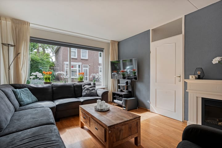 Tussenwoning te koop: Annastraat 14, Enschede