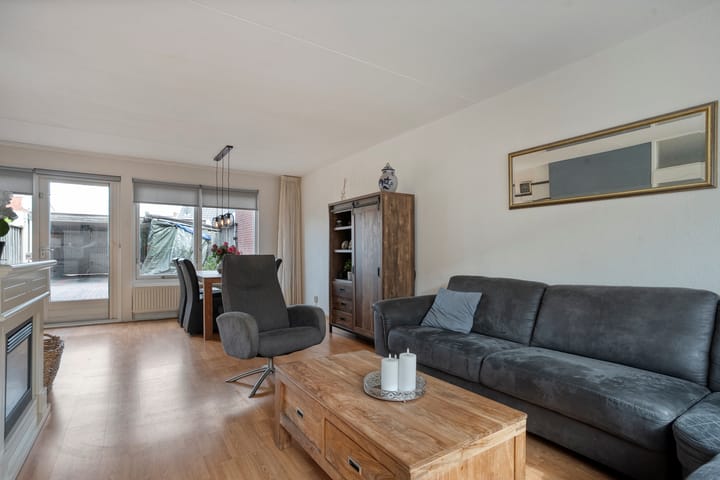 Tussenwoning te koop: Annastraat 14, Enschede