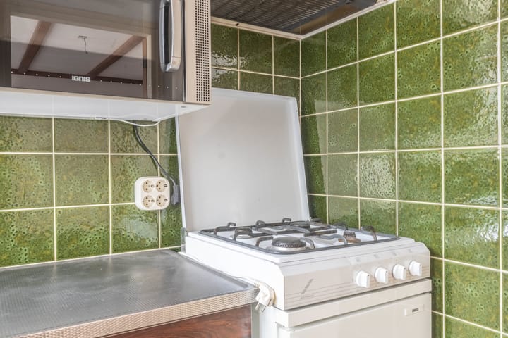 Twee-onder-één-kap te koop: Pastoor van Muijenweg 4, Heiloo