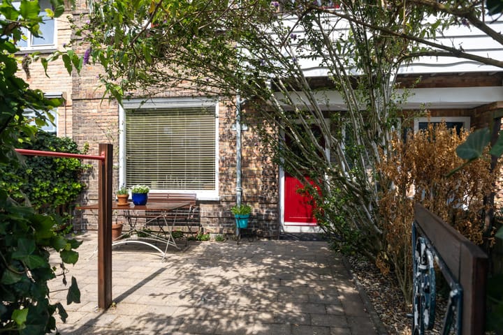Tussenwoning te koop: Dubbeldamseweg Zuid 276, Dordrecht