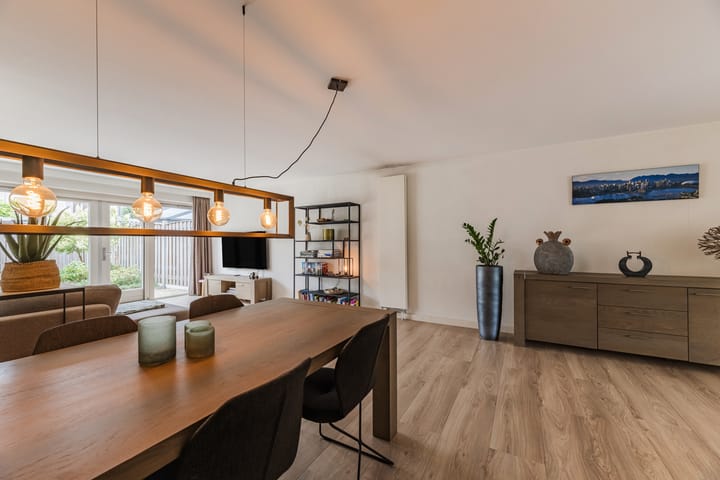 Tussenwoning te koop: Spakenburglaan 110, Tilburg