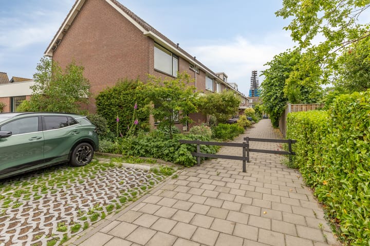 Hoekwoning te koop: Zonnegaarde 71, Zoeterwoude