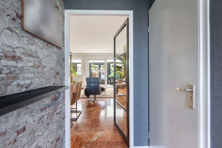 Tussenwoning te koop: Wanmolen 24, Hellevoetsluis
