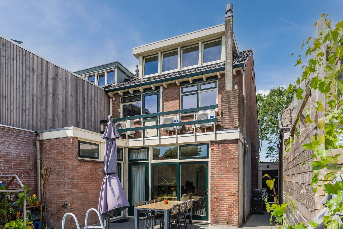 Foto 44 van Wethouder Trompersstraat 48