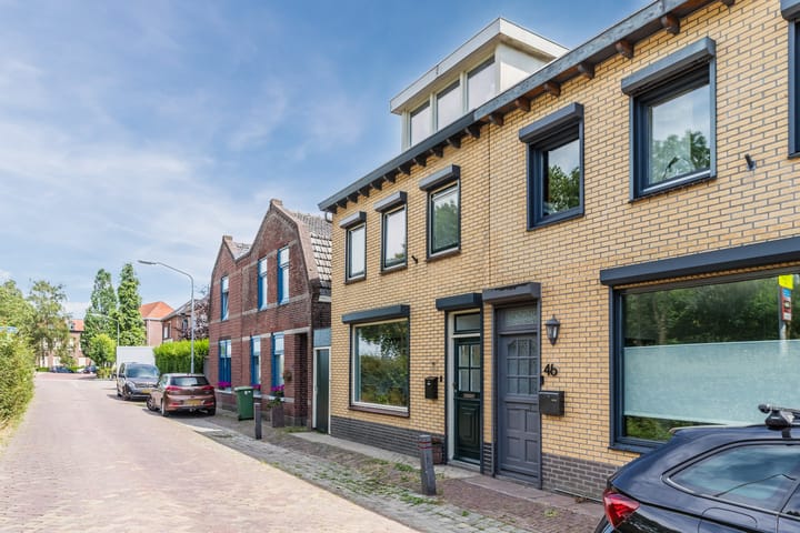 Twee-onder-één-kap te koop: Wethouder Trompersstraat 48, Langeweg