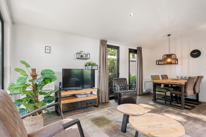 Vrijstaande woning te koop: Roekelseweg 48RB135, Wekerom