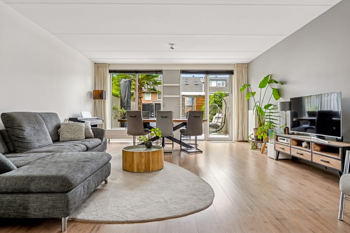Tussenwoning te koop: Hofstedestraat 32, Zwolle