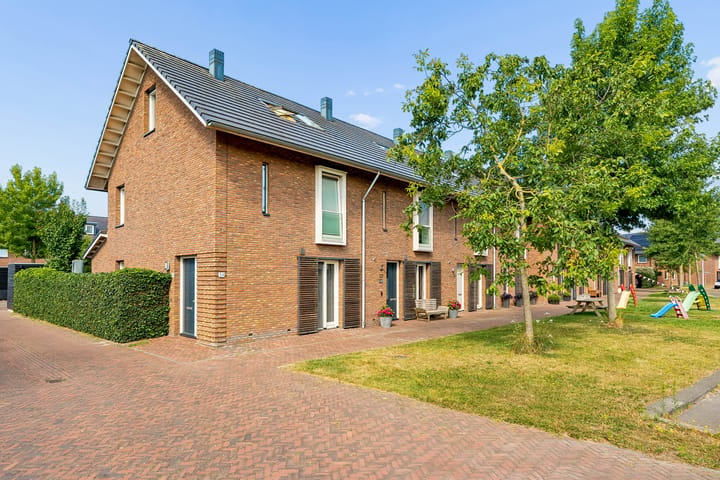 Photo 3 of Hofstedestraat 32