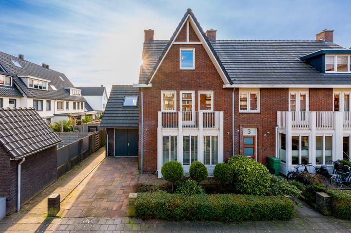 Hoekwoning te koop: Weerdesteyn 2, Amstelveen