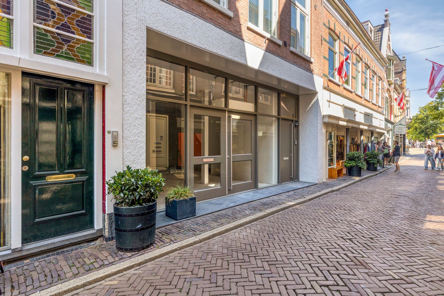 Bekijk foto 2 van Huigbrouwerstraat 12