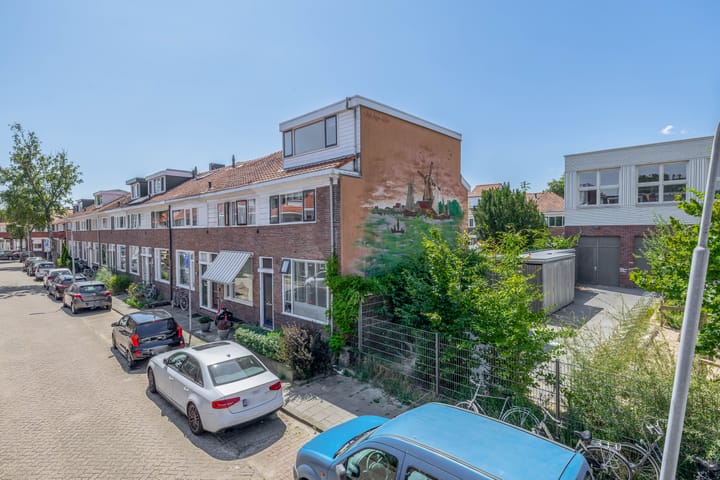 Hoekwoning te koop: J.C. van Wessemstraat 28, Zaandam