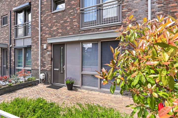 Tussenwoning te koop: Senecastraat 30, 'S-Gravenhage