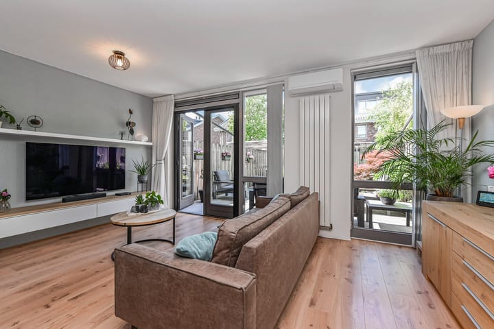 Tussenwoning te koop: Senecastraat 30, 'S-Gravenhage