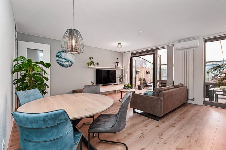 Tussenwoning te koop: Senecastraat 30, 'S-Gravenhage