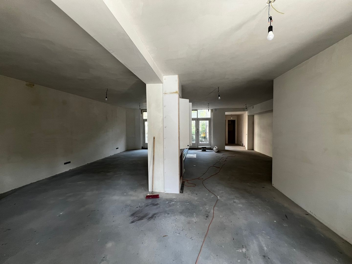Bekijk foto 3 van Van Baerlestraat 101-H