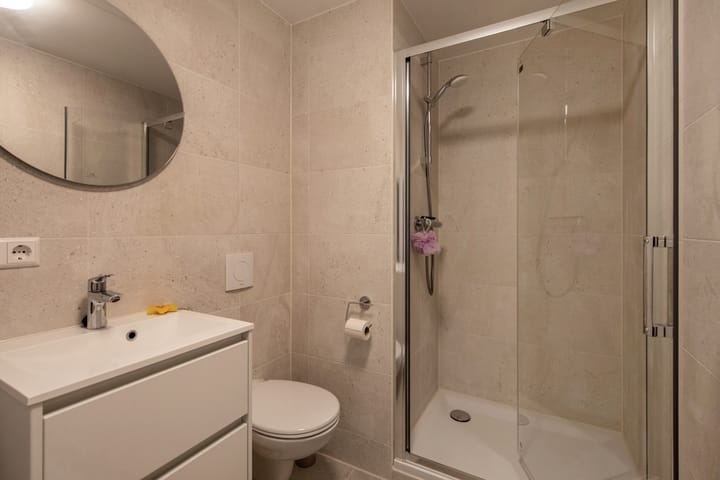 Foto 4 van Volmerlaan 4-F011