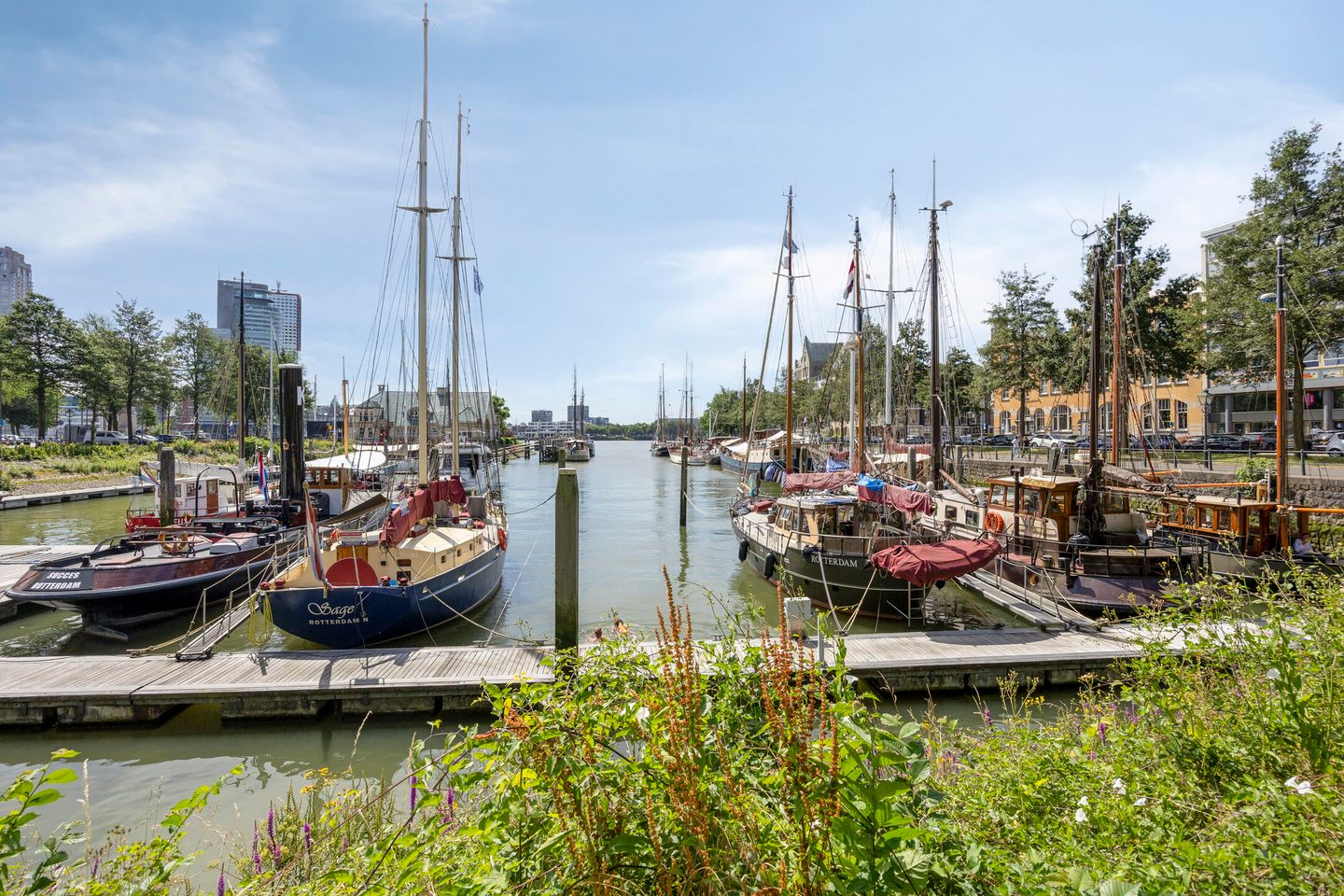 View photo 3 of Veerhaven 7