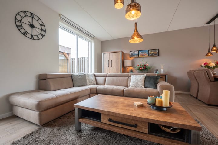 Hoekwoning te koop: A M de Jongstraat 60, Zegge