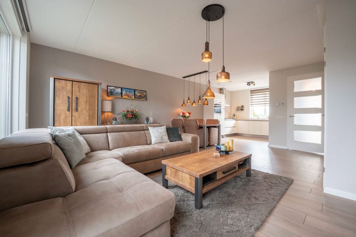 Hoekwoning te koop: A M de Jongstraat 60, Zegge