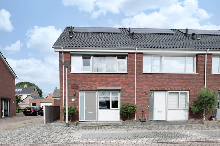 Hoekwoning te koop: A M de Jongstraat 60, Zegge