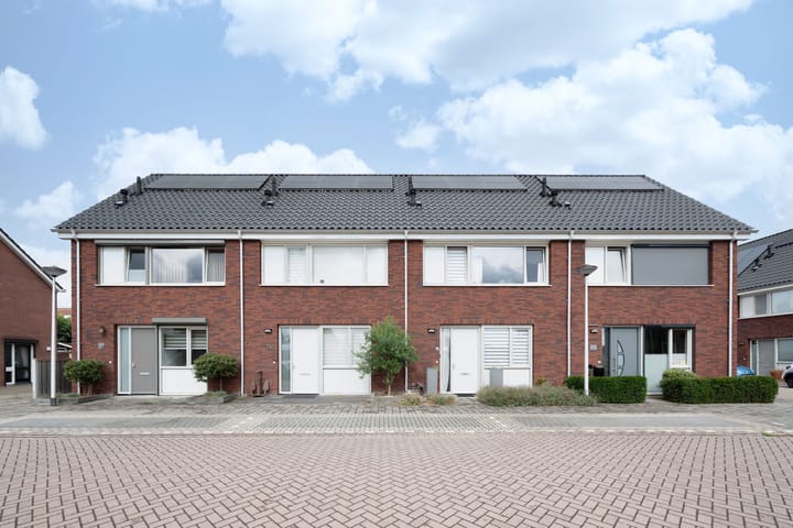 Hoekwoning te koop: A M de Jongstraat 60, Zegge