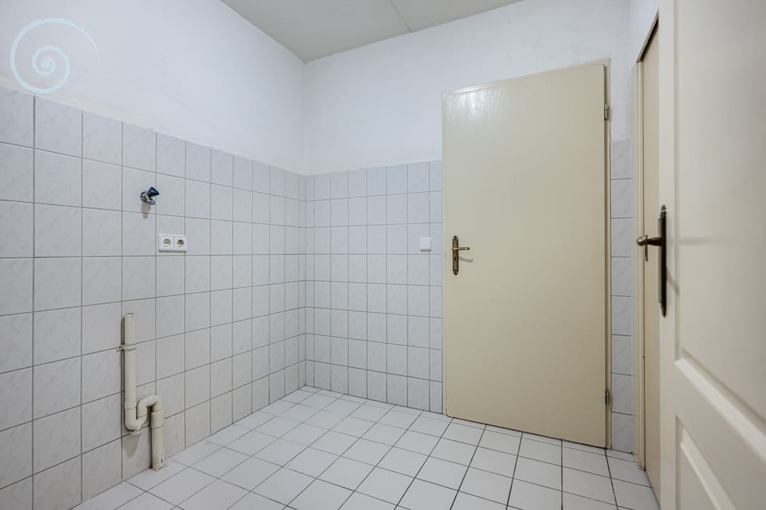 Photo 23 of Dirkdoensweg 13-A